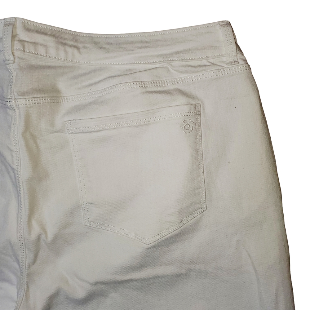 Susan Graver Regualr Stretch Denim Wide-Leg Crop Jeans w/ Fray- White - Picture 6 of 9